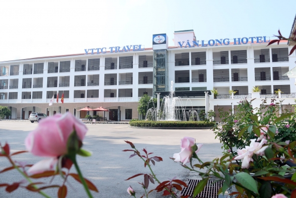 Khách sạn Vân Long